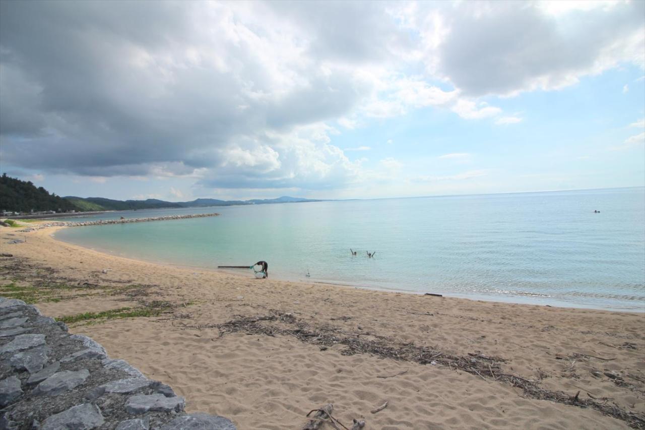 Beach Side Hotel Yamoriyanonikai Nago Extérieur photo